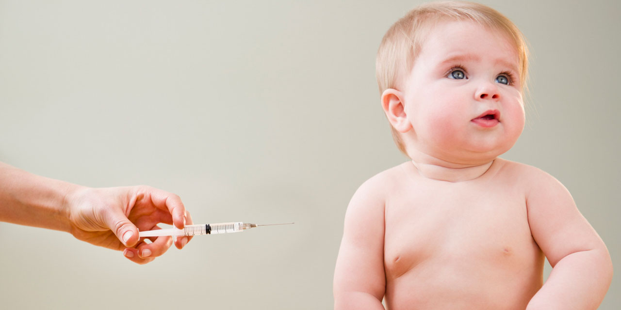 مسئله زمان برای واکسیناسیون بسیار مهم است زیرا اگر کودک واکسن را از دست بدهد یا دیر دریافت کند در معرض خطر بیماری‌های جدی قرار می‌گیرد که قابل‌پیشگیری بوده‌اند.